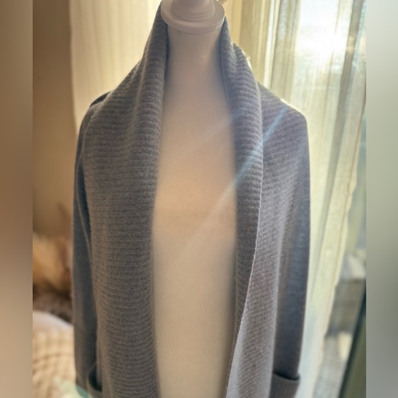 2 for 1 Cashmere Saks Cardigans - pink and blue - Picture 9 of 10